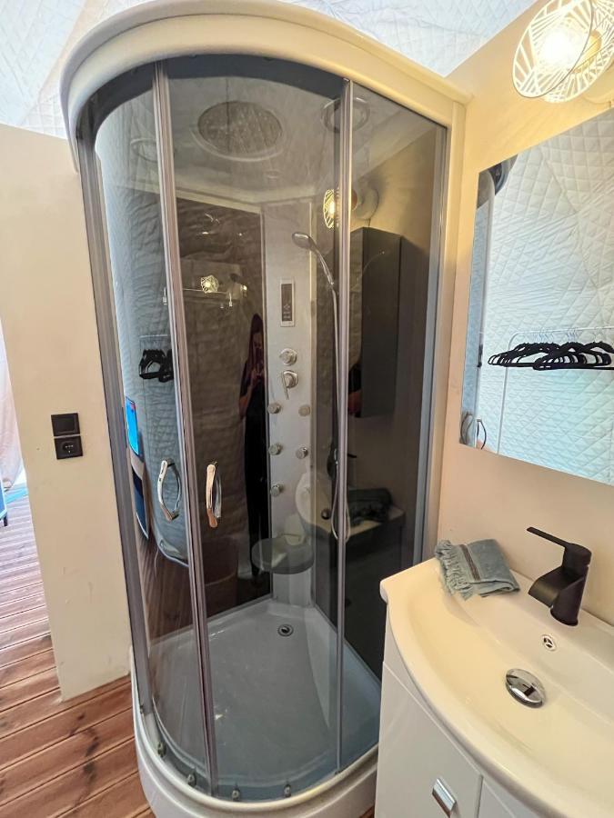 מלון ווניטסה Manna Gea Glamping Domes מראה חיצוני תמונה
